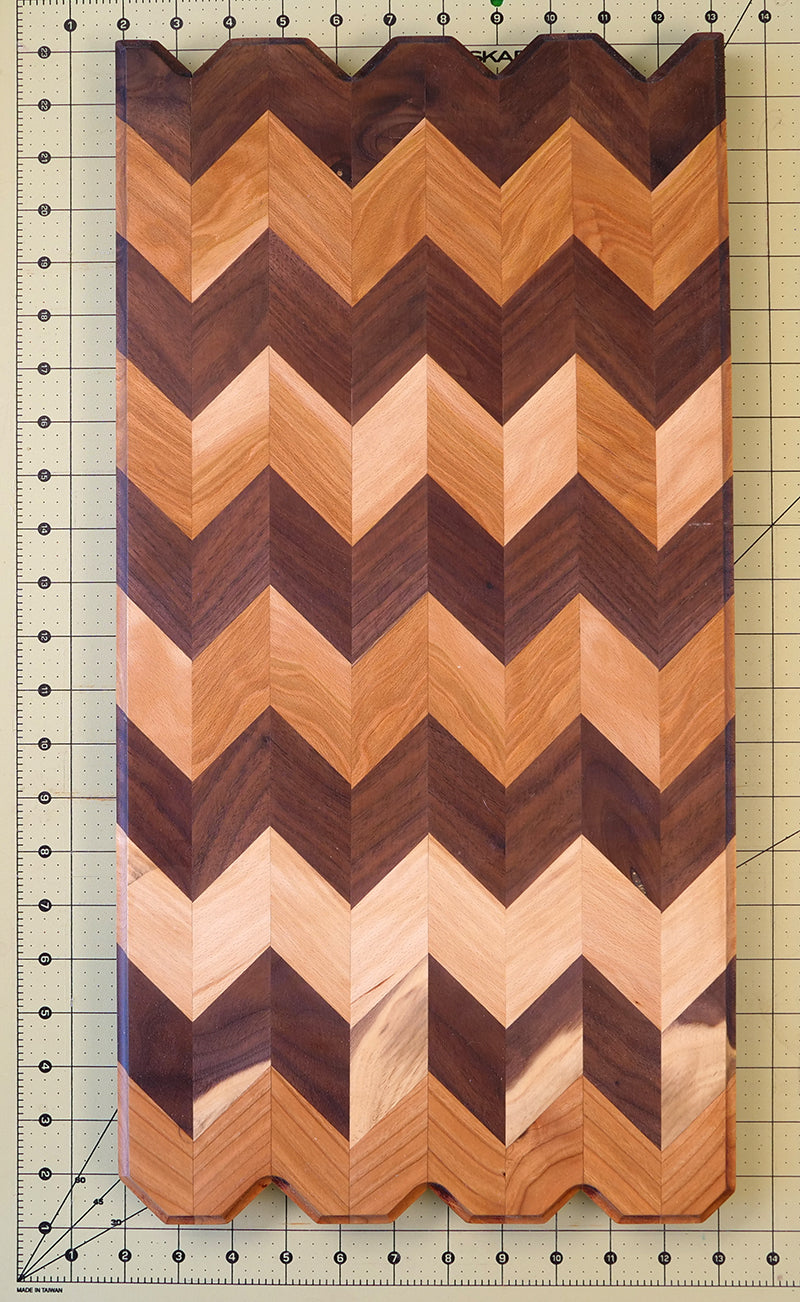 Chevron Cutting Board – derekjameswoodworking